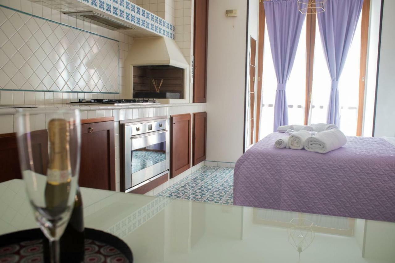 Bed Boutique Napoli Colors Hotel Bilik gambar
