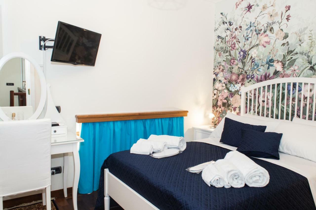 Bed Boutique Napoli Colors Hotel Luaran gambar